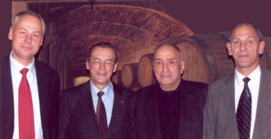  В.В.Белокуров, В.А.Матвеев, А.Н.Тавхелидзе, В.А.Рубаков